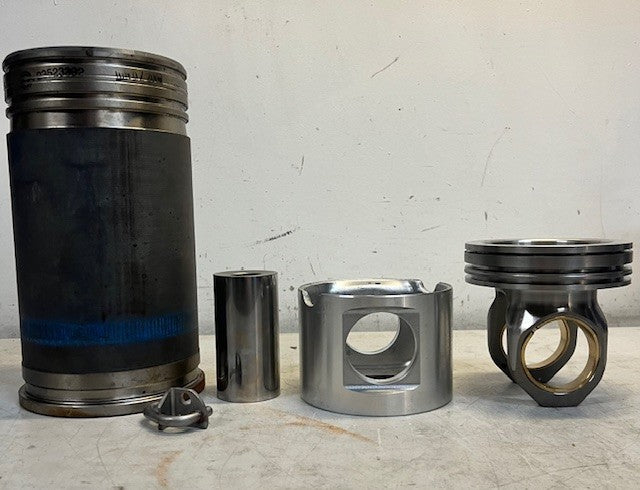 Detroit Series 60 Piston Kit Cylinder Liner, Cooling Nozzle 23521803, 23523392