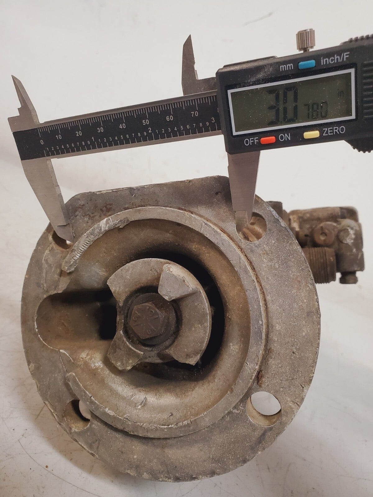 Cummins Diesel Engine Fuel Injector Pump 177761 | 139668 | 153338 RC-5PM Damaged