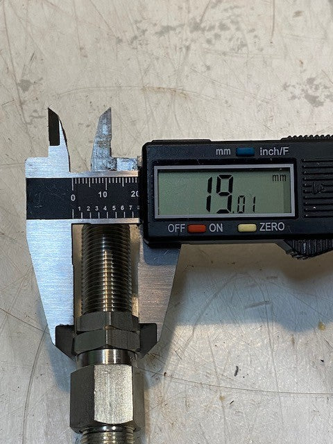 2 Quantity of Stainless Steel Bulkhead Fitting SSI Z260740 AAB (2 Quantity)