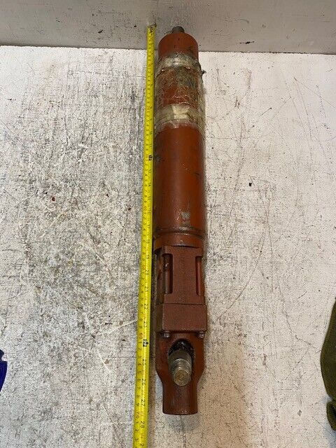 Hydraulic Cylinder 233640 | 27-1/2" Long 33mm Bore 22mm Thread 28mm Thread End