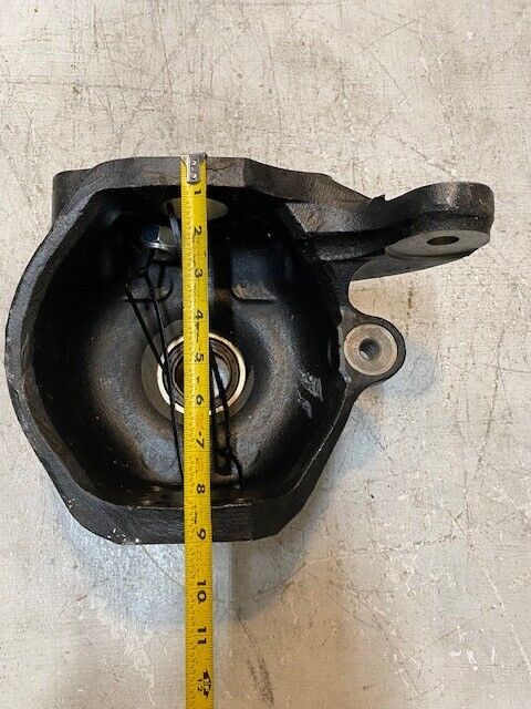 Front Axle Swivel Housing Steering Knuckle 26K21 | 372218 50mm Bore 12"x9"x8.5"