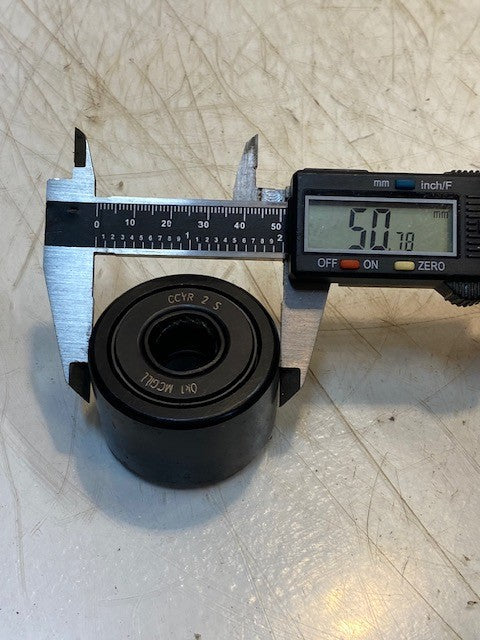 McGill Cam Flat Yoke Follower Roller Bearing Lubri-Disc CCYR 2 S | 16x51x33mm