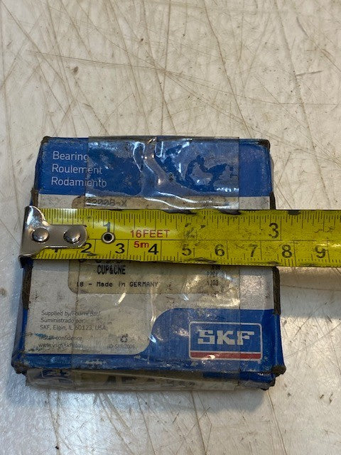 2 Qty of SKF Bearings 45449 Single Row Tapered Roller Bearings 21258C (2 Qty)