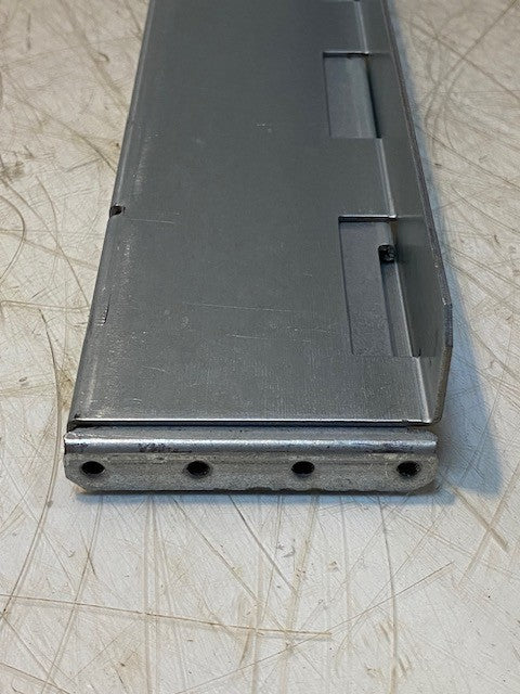 Eaton Two-Post Rack Mount Installation Kit Server Hardware Server Rack