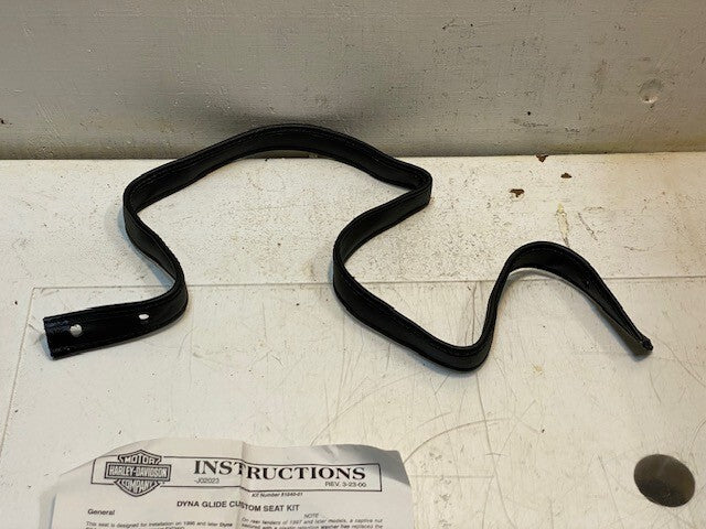 Harley Davidson Dyna Glide Custom Seat Kit Strap 51540-01 | J02023 | 3-23-00