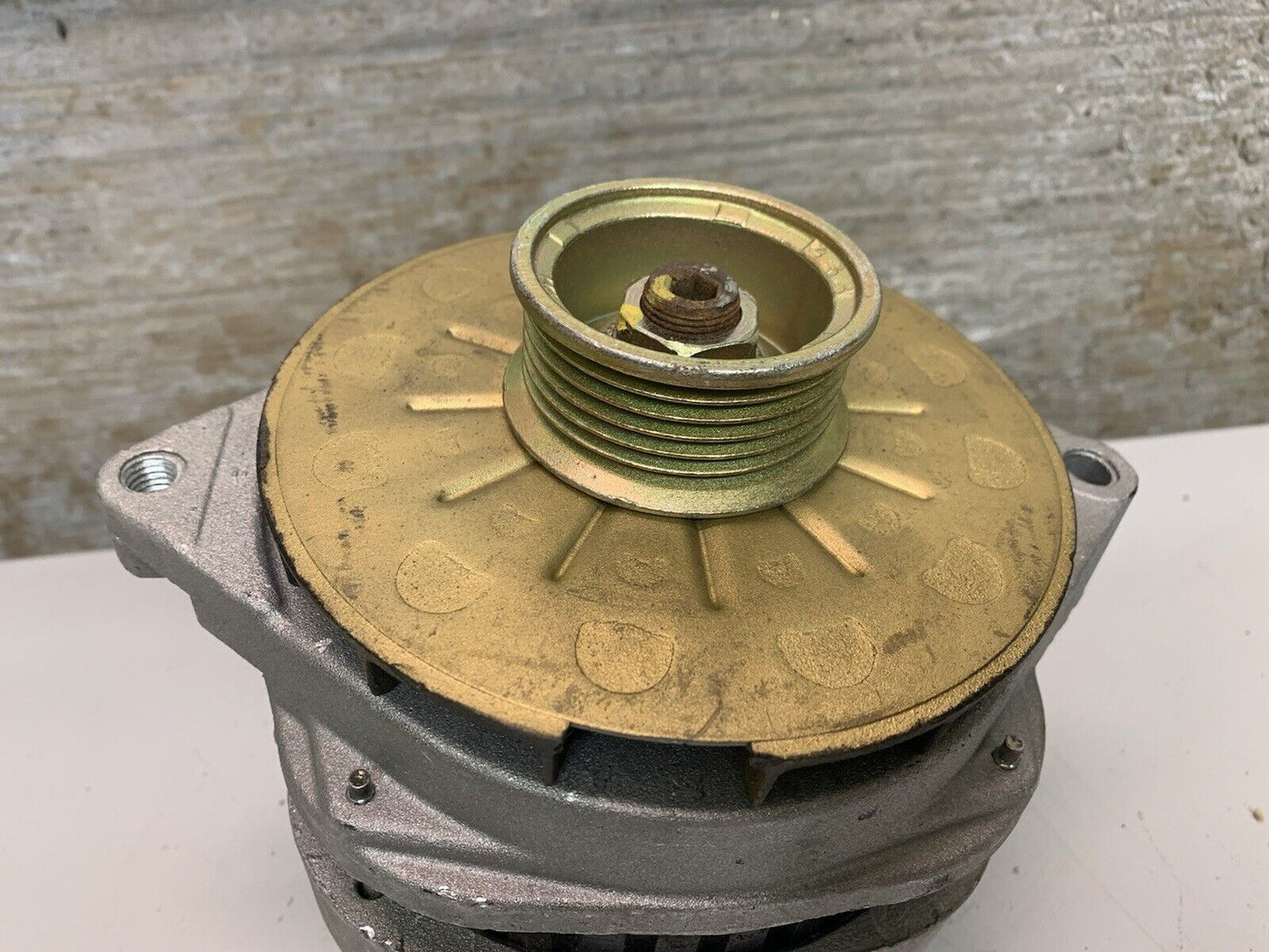 Quality Built 8127610 Alternator SLIGHTLY DAMAGED