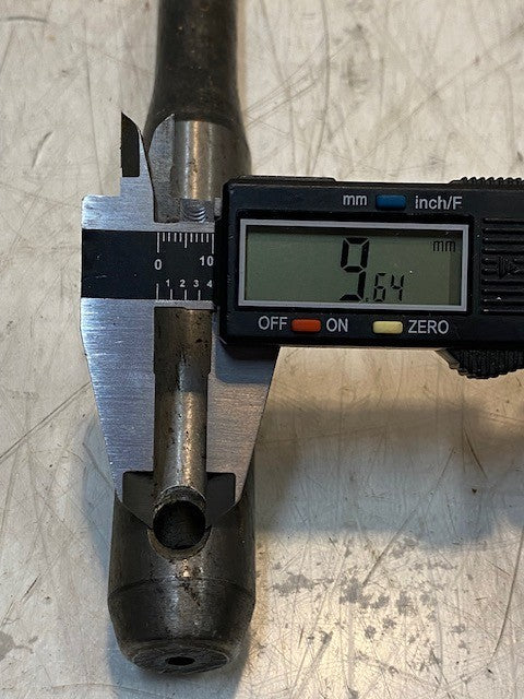 Hydraulic Cylinder Lock Pin Drag Link 20" Long 28mm Ends 10mm Bore 21mm Center