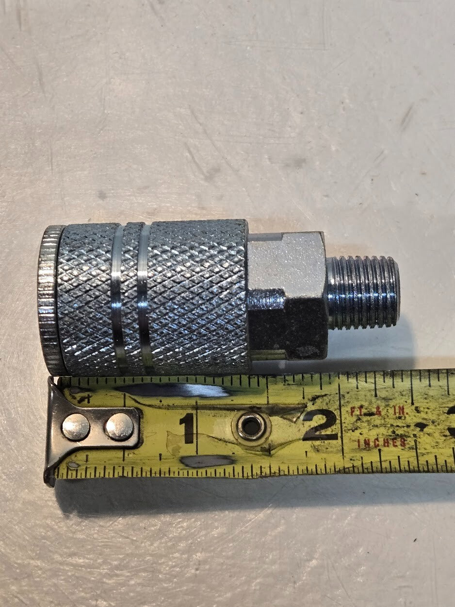 13 Quantity of Amflo C25-02 3/8" Quick Connect Couplers 1/4" NPT (13 Quantity)