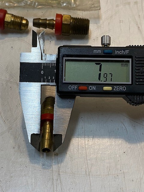 3 Quantity of Everco 2770 Brass Fittings 11mm Thread 8mm Nose (3 Quantity)