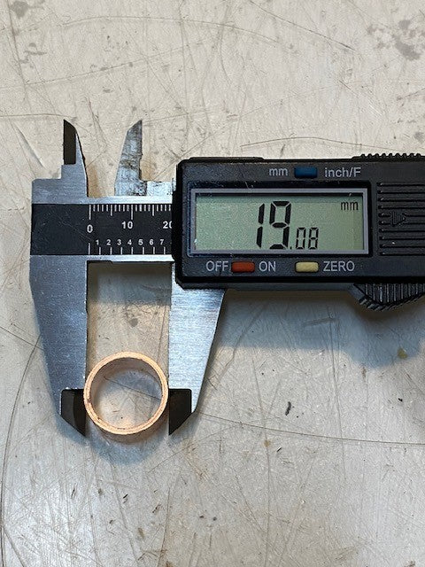 28 Qty of PB Crimp Polybutylene Adapter Couplings 1-1/4" Long 19mm OD (28 Qty)