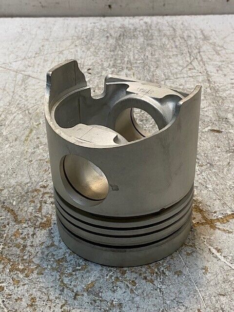 6 Quantity Hino Pistons 13216-1880 (6 Quantity)