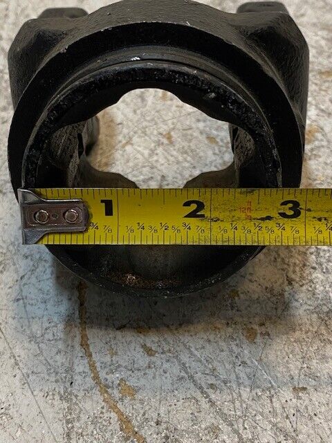 Outer Yoke 36.14 8ZS WS 5-1/2" Height 3-1/4" Wide 3-7/8" Length 36mm Bore