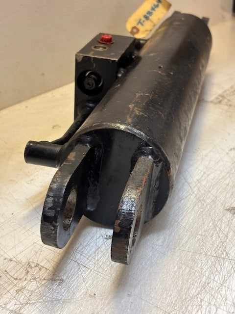 John Deere Hydraulic Cylinder 27" Length 4" Cylinder | T-88464 | TJB-119