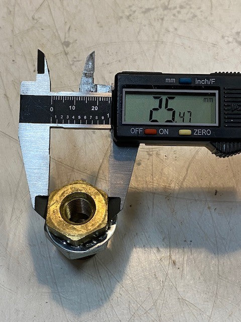 14 Qty of Hydraulic Hex Nut Bolt Fittings 1-3/8" L 19mm Thread 25mm Hex (14 Qty)