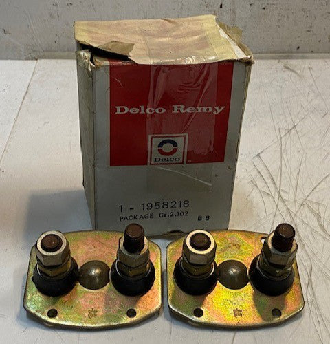 Delco Remy 1-1958218 Package of 2 Gr.2.102