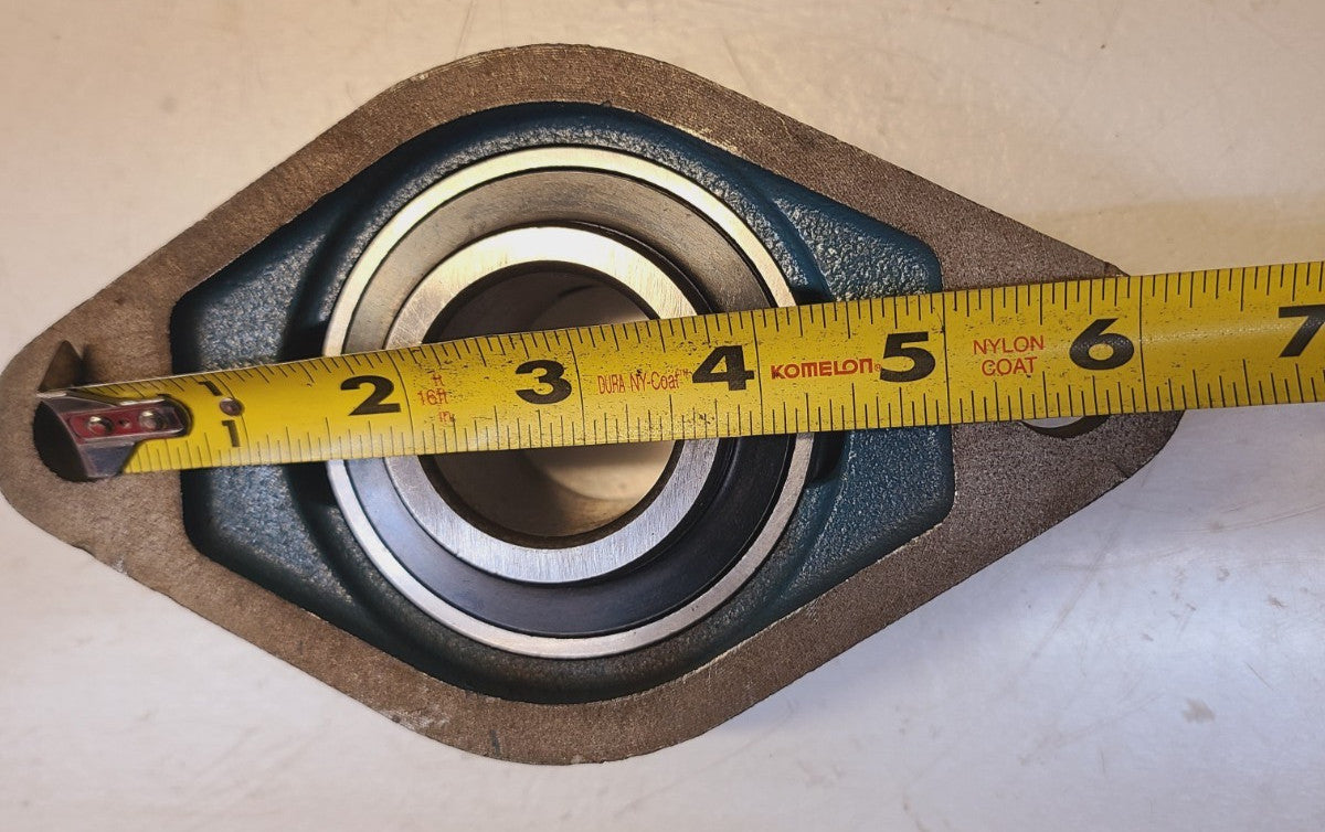 NKB Bearing 2 Bolt Flange FL208 | 1-1/2" | UC208-24