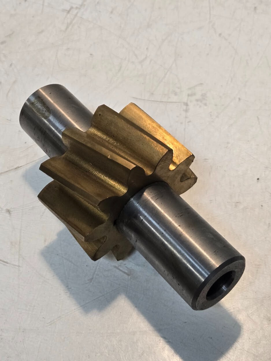 Helical Gear & Shaft | HT172A029 | BHN 293 | HT 88-8-0-4 225 | 7 6J71 | 10 Tooth