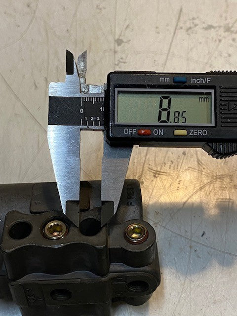 Air Brake Govenor EXH | B RES 1 | UNL 2 | F RES 1 | 5" Long 9mm Holes