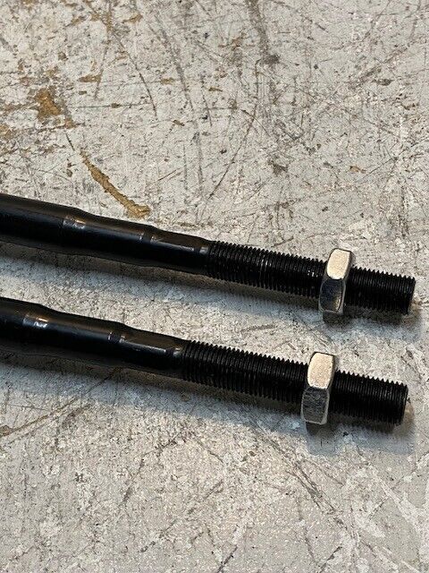 2 Quantity of MOOG EV426 Steering Tie Rod Ends (2 Quantity)