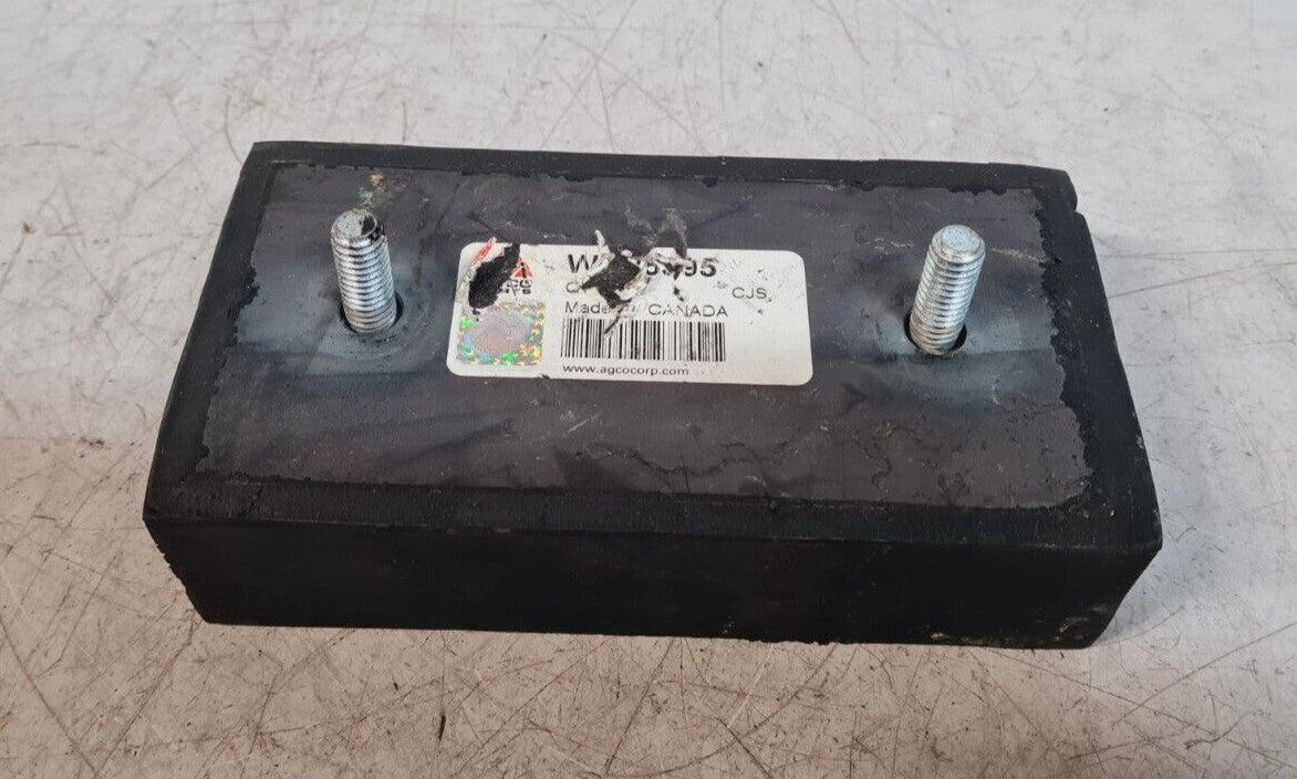 Agco Rest Pad with Studs 6.5"x3.5"x1.5"