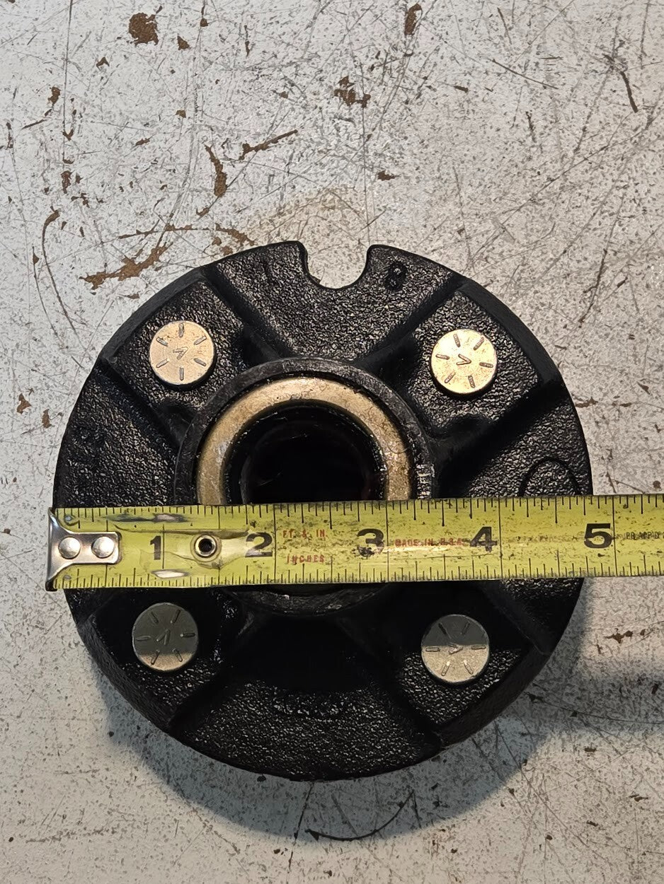 Trailer Hub BT-100 4x4" Bolt Pattern