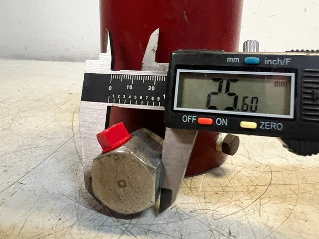 Single Acting Hydraulic Cylinder Ram Clevis Mount 8-3/4" Tall 82.47mm Diameter