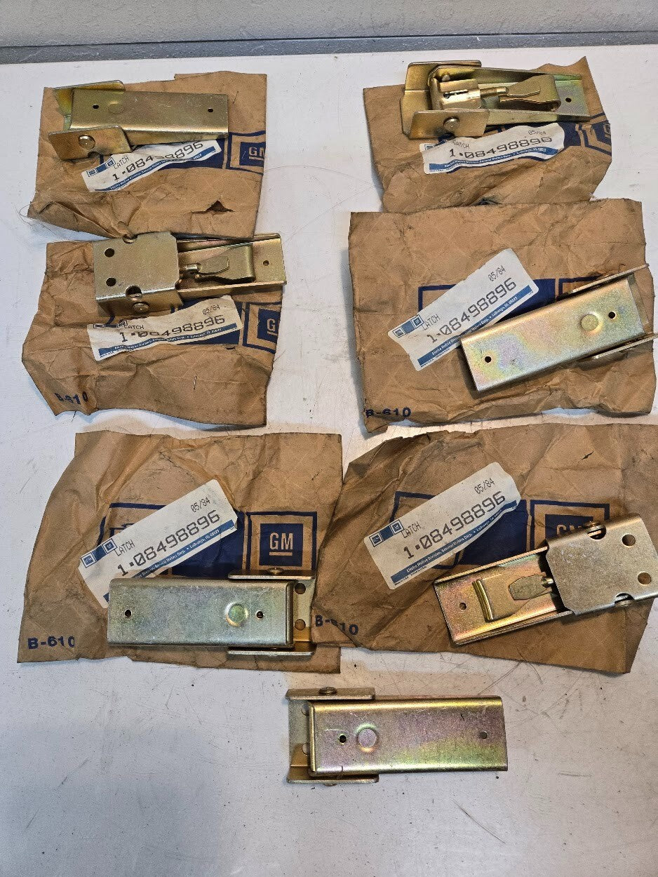 7 Quantity of GM Electromotive 1-08498896 Latches | 5" x 2" x 1" (7 Quantity)