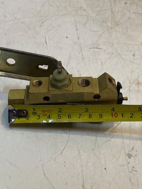 Brake Proportioning Valve E | 4-1/2" Long 13m Bore 11mm Bore 8mm Bore