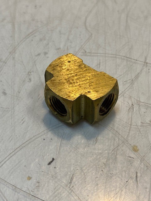55 Quantity of 90 Degree Brass Female Pipe Elbow Tee Fittings (55 Quantity)