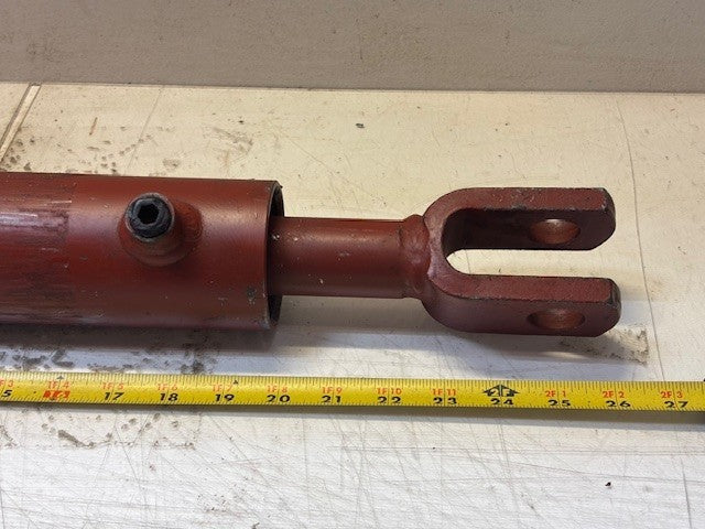 Heavy Duty Welded Hydraulic Cylinder 26" Long 3" Bore 1-1/2" Shaft | 2E 160