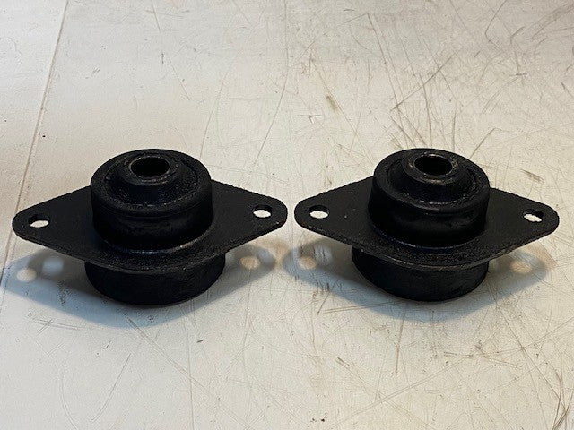 2 Quantity of Cab Engine Mount Isolators 5-1/4" Long 17mm Bore (2 Quantity)