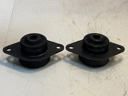 2 Quantity of Cab Engine Mount Isolators 5-1/4" Long 17mm Bore (2 Quantity)