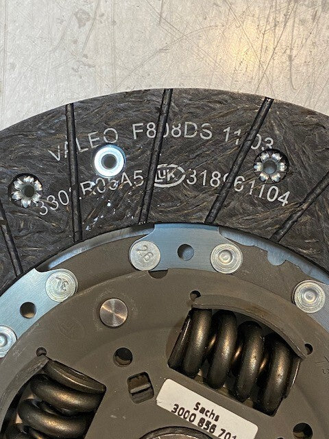 Sachs New Clutch Kit K70353-01, 324-0249-10, 3000-856-701, E50-07, 26-Spline