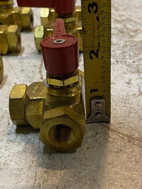 6 Quantity of Detroit T-Shaped Male Ball Valves 1BR/1BS 377 (6 Quantity)