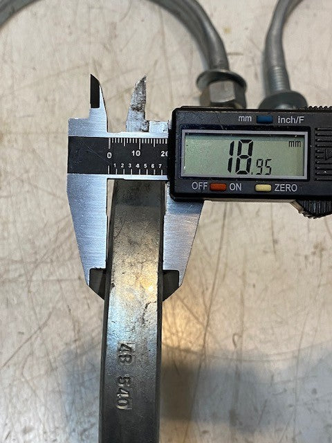 6 Quantity of U-Bolts 4B540 | 7" L x 7" W 19mm Thick 16mm Thread (6 Quantity)