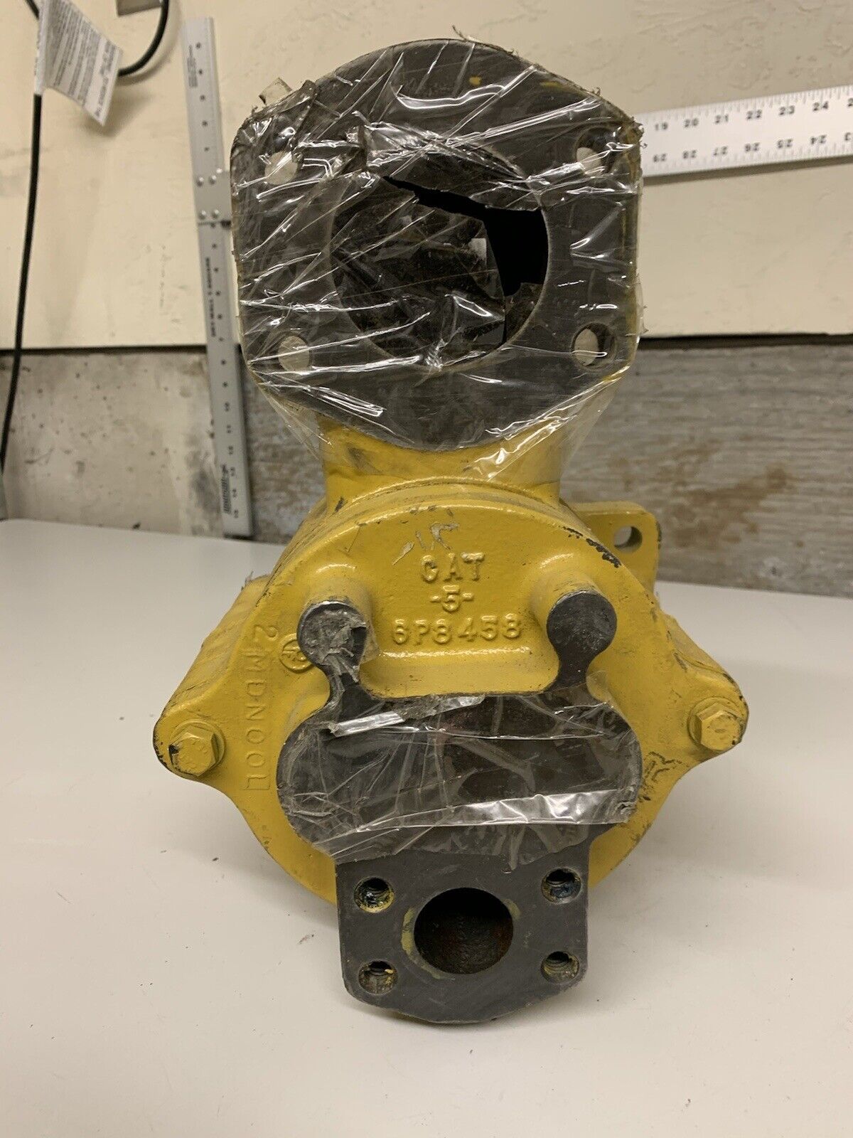 Caterpillar 6P8458 Manifold CAT 3P7688 Body 6P823