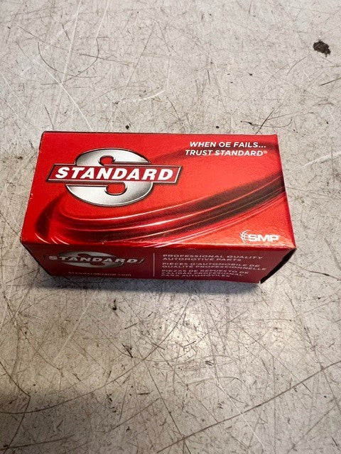 2 Quantity Standard Motor Products Coil-on-Plug Boot SPP165E (2 Quantity)
