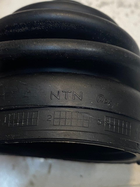 Mazda Boot Set F061-22-530B | 272-82L