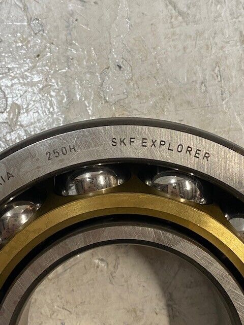 SKF Explorer Angular Contact Ball Bearing 7313BECBM 250H 140x65x33 mm