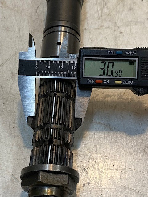 Manual Transmission Countershaft Layshaft 12" Long 53mm 15-Teeth 39mm End