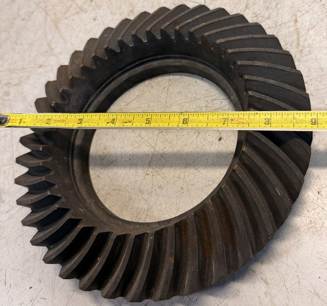 Differential Spiral Bevel Gear 05-19-355 | 39 Tooth 9 In OD 5 In Bore