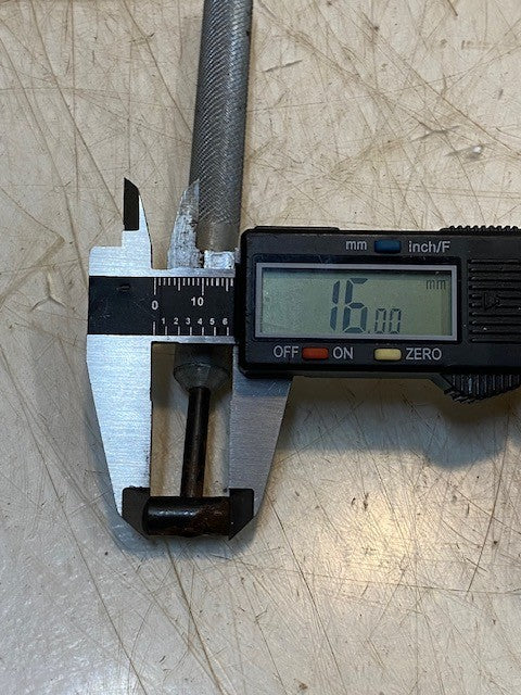 Miller C-3763 Throttle Compressor Transmission Gauge 5-3/4" Long 13mm Diameter
