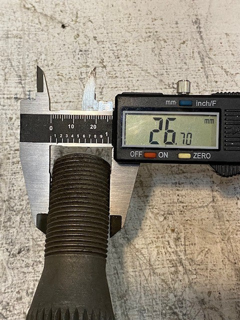 CV Axle 33-Spline BT-129 BT-148-1 24-1/2" Long 27mm Thread 41mm End 28mm Shaft