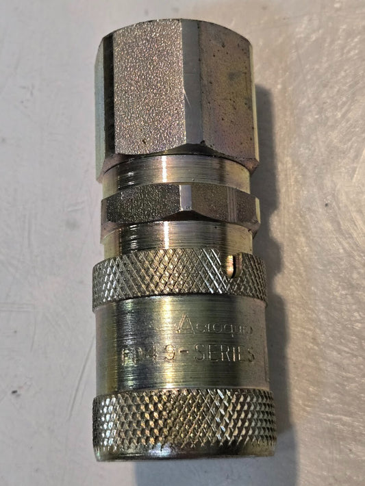 Aeroquip FD49 Series 3/8" Flat Face Female Coupler 1/2" NPT Hose Connector