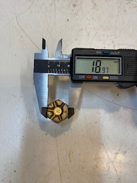 44 Quantity of CP8 Hex Head Screw Bolts 1-1/8" (30mm) L 12mm Thread (44 Qty)