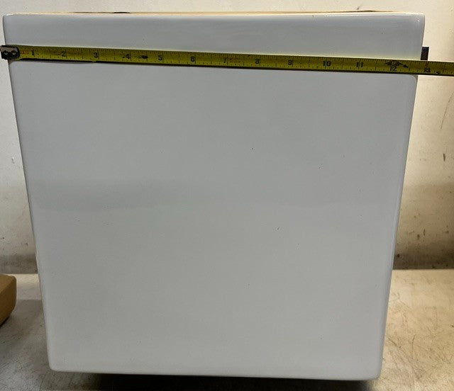 Lavrik 1.28 GPF Reversible Toilet Tank In White SHLA111007WH | 559423