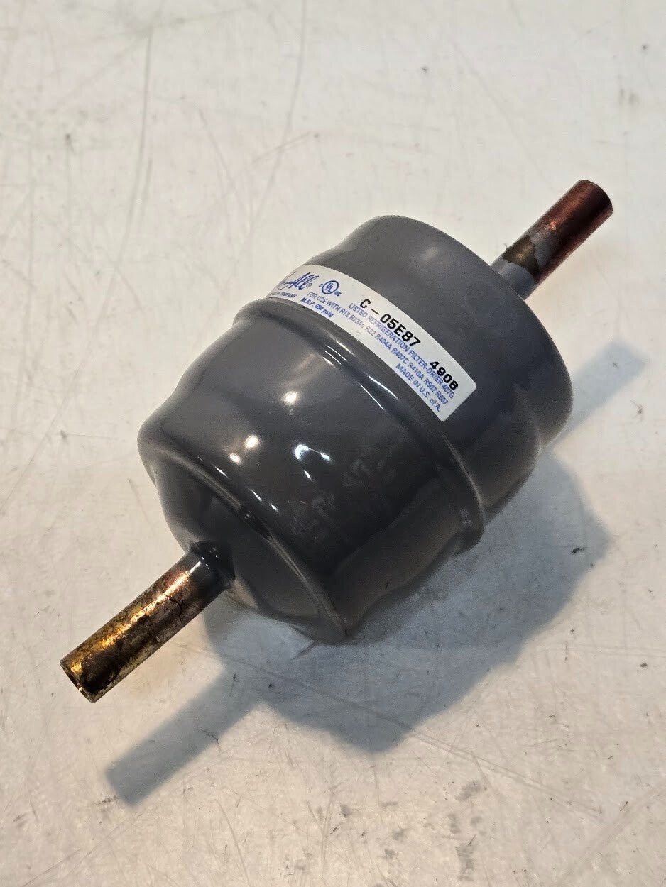 Sporlan Valve Catch-All C-05E87 4908 Refrigerant Filter-Drier 1/4" Inlet/Outlet