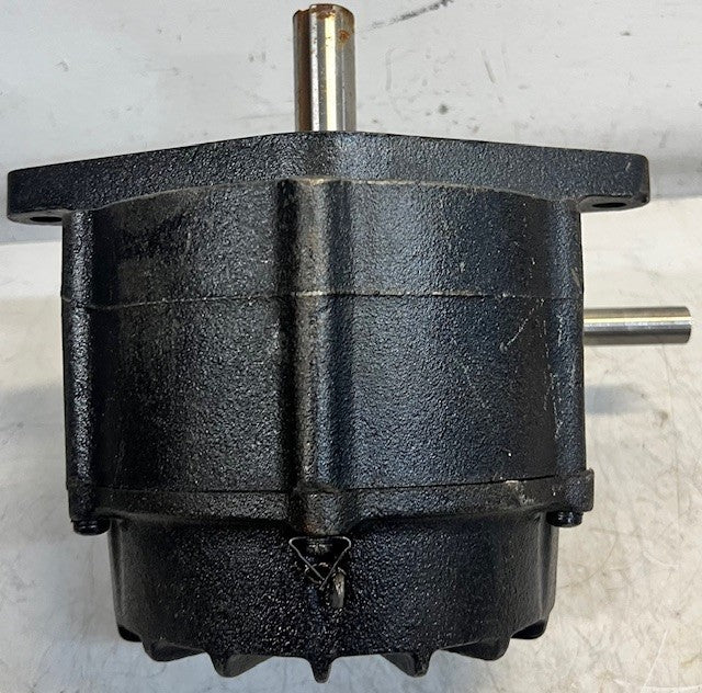 Leedy Manufacturing Right Angle Gear Reducer 9272 Industrial Speed Reducer