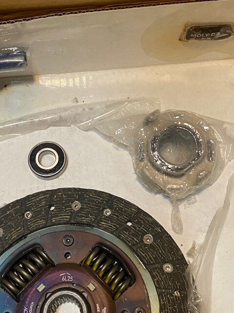 Qualitee International Parts Complete Clutch Kit 5874270 | Exedy 6L25 | MZD010U