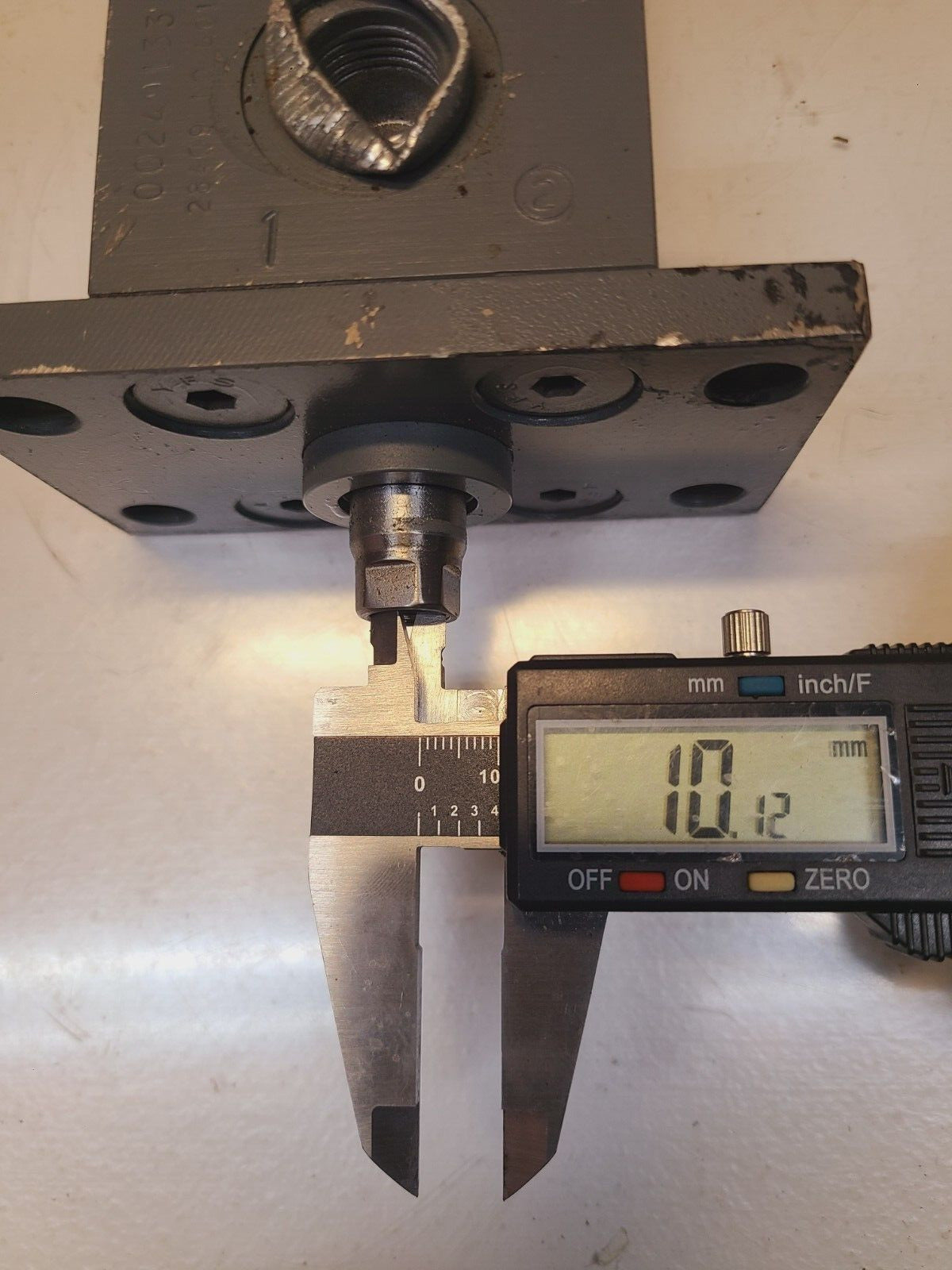 Miller Hydraulic Cylinder 00249133 | DHV61/53R4/6N | 25.00